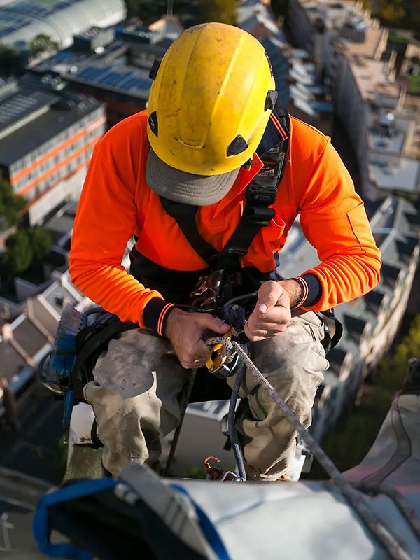 Servicio de mantenimiento de Edificios y Naves Industriales